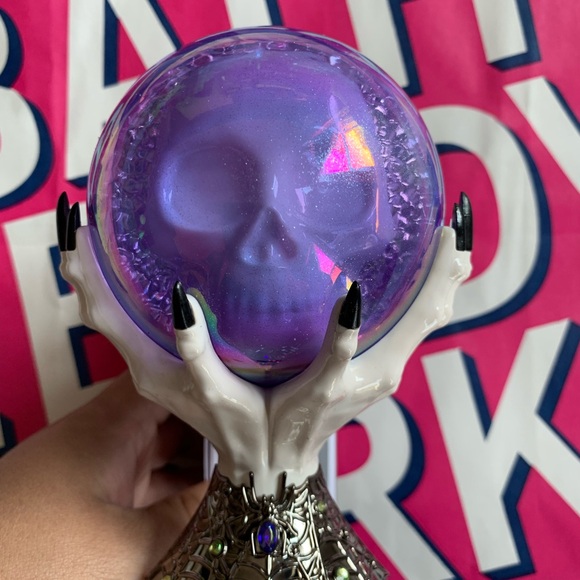 NWT Bath & Body Works Crystal Ball Color-Changing Projector Wallflowers Plug - Picture 2 of 5